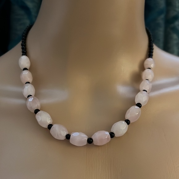 Rose Quartz and Black Onyx Necklace - Picture 1 of 4